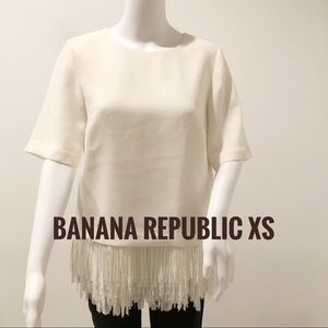 Banana republic off white fringe top xs